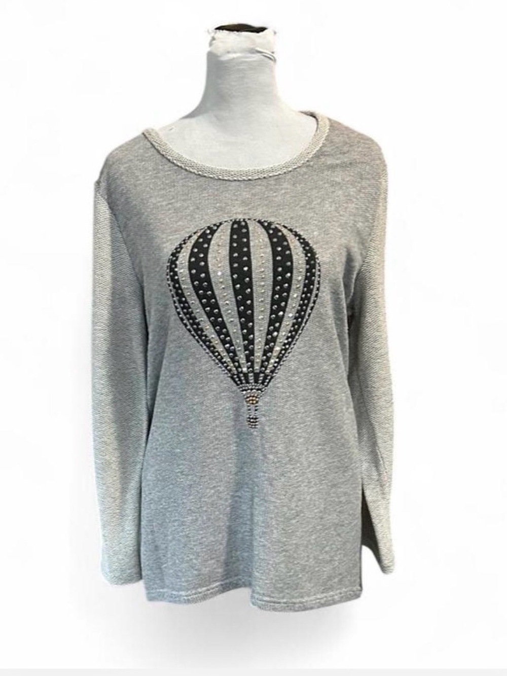 Style & Co. Gray Long-Sleeve Top with Studded Hot Air Balloon Graphic
